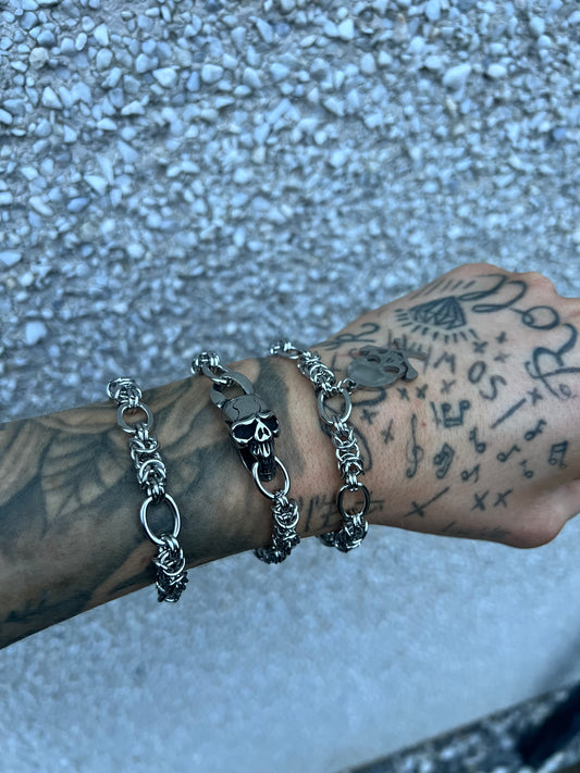 Skull Charm bracelet