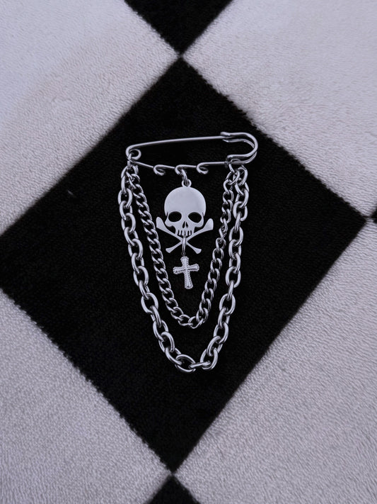 Skull Brooch