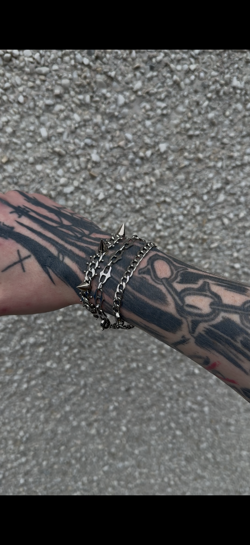 SPIKE BRACELET